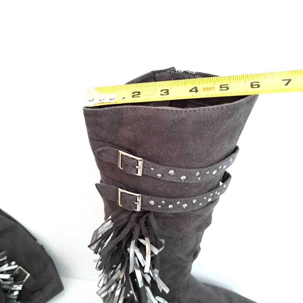 Justice Fringe Wedge Boots, gray, Womens Sz 6 US, RN # 107931 - Picture 8 of 10